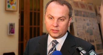 Яценюк и компания угрожают своими действиями национальной безопасности, - Шуфрич