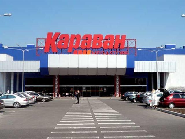 Очередная стрельба в "Караване": пострадавший - в больнице