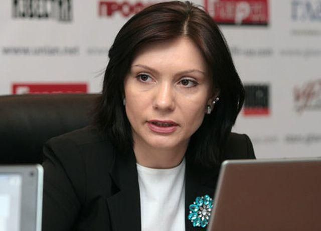 Регіоналка вважає, що Янукович без цензури відповів на всі незручні запитання Регіоналка вважає, що Янукович без цензури відповів на всі незручні запитання