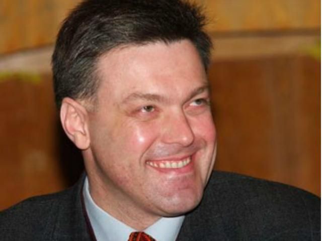 Із голів фракцій уже зняли надбавки до зарплати, - Тягнибок Із голів фракцій уже зняли надбавки до зарплати, - Тягнибок