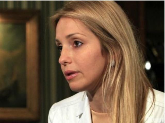Євгенія Тимошенко каже, що її мама повинна продовжити лікування в стаціонарі  