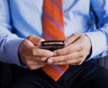 Смартфон визначатиме хвороби по запаху з рота Смартфон визначатиме хвороби по запаху з рота