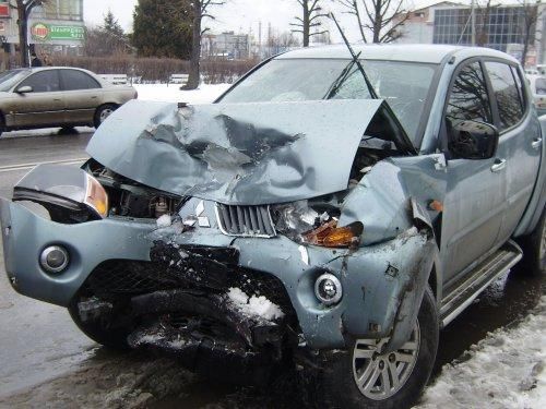 ДТП с жертвами во Львове: Внедорожник столкнулся с автобусом ДТП с жертвами во Львове: Внедорожник столкнулся с автобусом