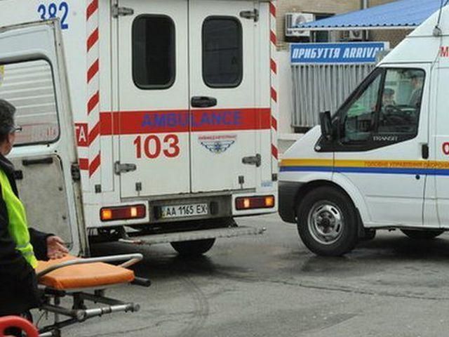 В центре Киева в луже крови лежит умерший человек