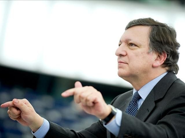 Баррозу подчеркнул Януковичу, что надо выбирать между ЕС и Таможенным союзом