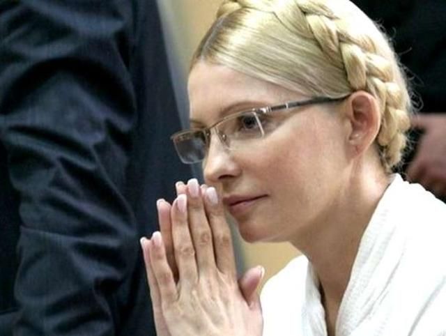 Тимошенко подякувала ЄС, але в демократичність Януковича не вірить 