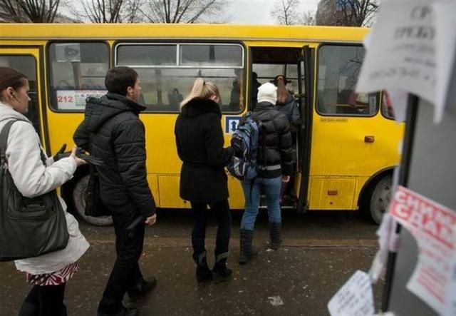 Из-за забастовки перевозчиков на Киевщине более 100 тысяч человек не доехали до столицы