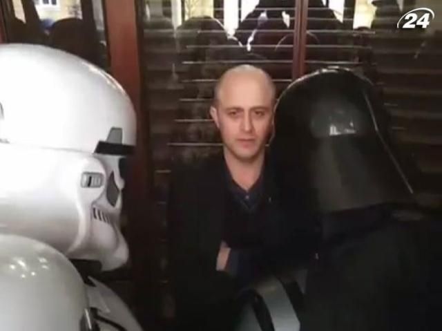 До Мін'юсту прийшов Дарт Вейдер До Мін'юсту прийшов Дарт Вейдер