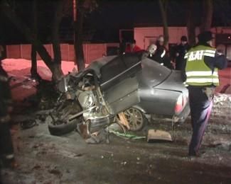 У ДТП в Києві загинуло 2 людей (Фото) У ДТП в Києві загинуло 2 людей (Фото)