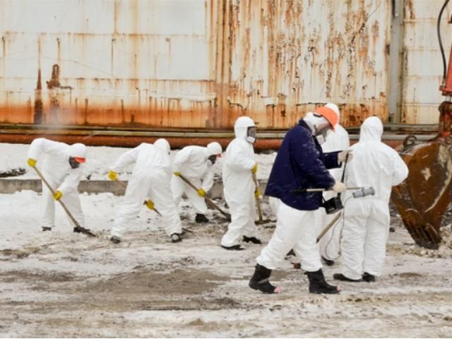 Обвал бетонных плит на ЧАЭС не повлиял на безопасность станции, - эксперты Обвал бетонных плит на ЧАЭС не повлиял на безопасность станции, - эксперты