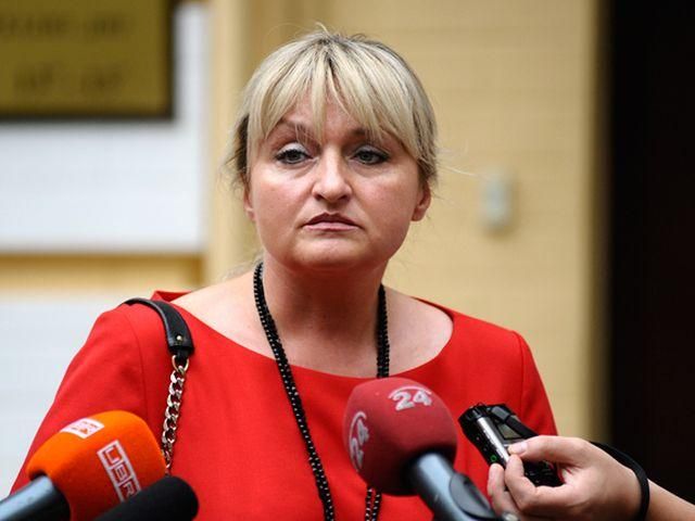 Януковича про помилування не просила, – дружина Луценка Януковича про помилування не просила, – дружина Луценка