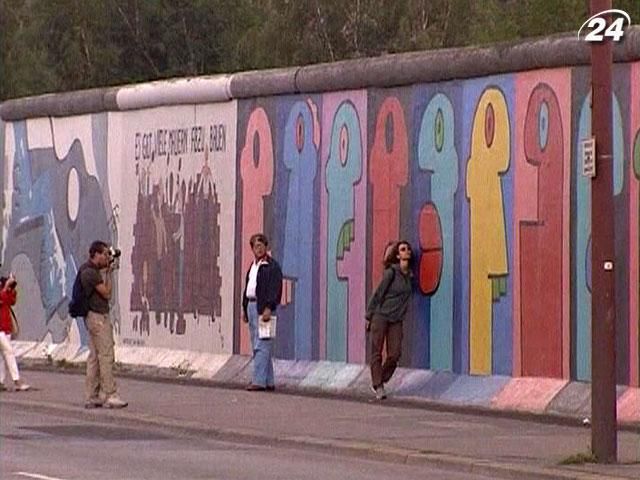 Власти планируют перенести часть Берлинской стены