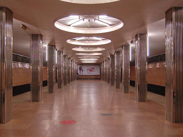 У київському метро зупинявся рух У київському метро зупинявся рух