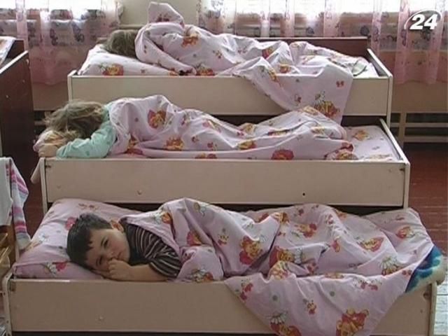 Президент поручил правительству создать новые места в детсадах Президент поручил правительству создать новые места в детсадах