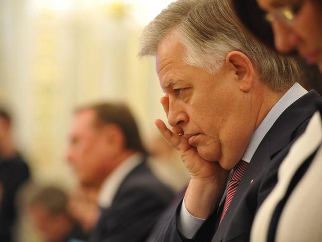 Комуністи задумалися, чи не відправити уряд у відставку Комуністи задумалися, чи не відправити уряд у відставку