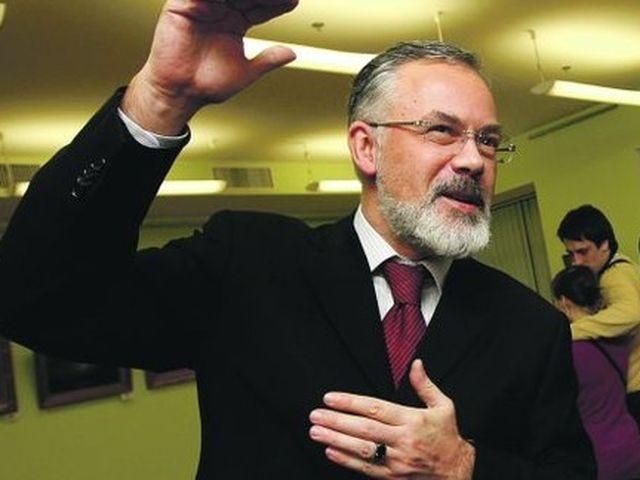 Табачник про критику від Януковича: Я взагалі нічого не боюся Табачник про критику від Януковича: Я взагалі нічого не боюся