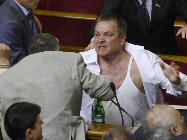 Свободовец: В Раде больше не действует право грубой физической силы Свободовец: В Раде больше не действует право грубой физической силы