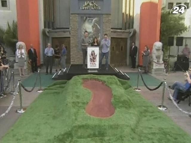 Фільм "Джек - убивця велетнів" отримав пам'ятний знак на Алеї слави Фільм "Джек - убивця велетнів" отримав пам'ятний знак на Алеї слави