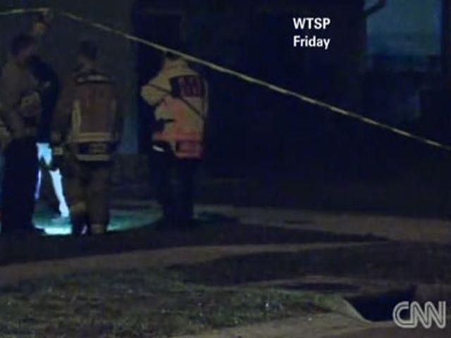 Во Флориде жилой дом провалился прямо под землю Во Флориде жилой дом провалился прямо под землю