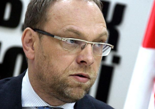 Власенко пов'язав позов проти нього з новою інформацією у справі Щербаня 
