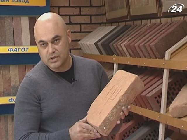 Харків'янин колекціонує цеглу з усього світу Харків'янин колекціонує цеглу з усього світу