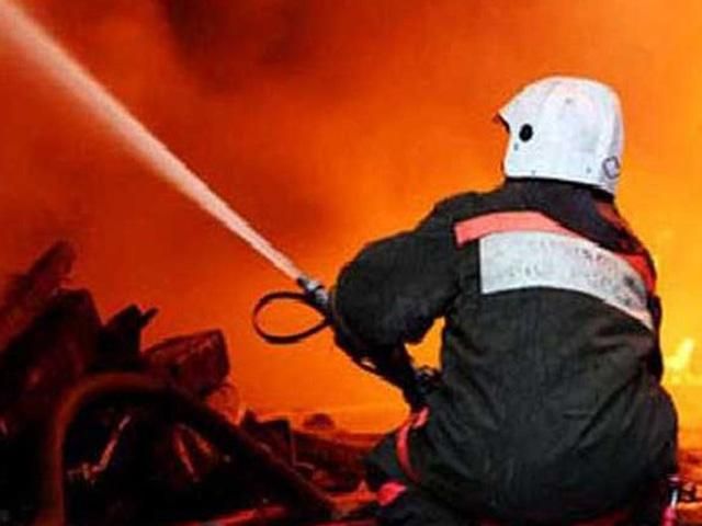 В Хмельницком горело складское помещение В Хмельницком горело складское помещение