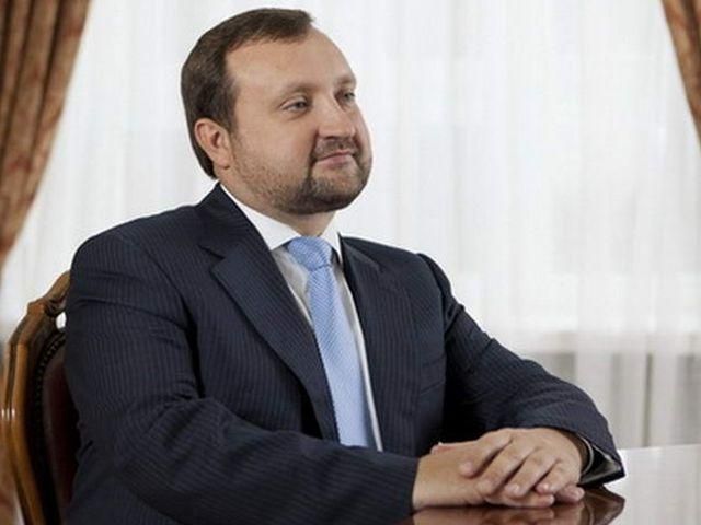 Арбузов пошел в кабинет Рыбака договариваться с лидерами фракций Арбузов пошел в кабинет Рыбака договариваться с лидерами фракций