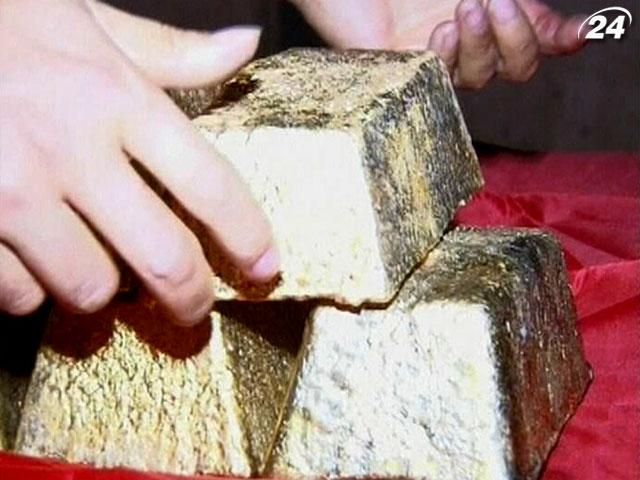 Резервы Китая вдвое превысили стоимость мировых запасов золота Резервы Китая вдвое превысили стоимость мировых запасов золота