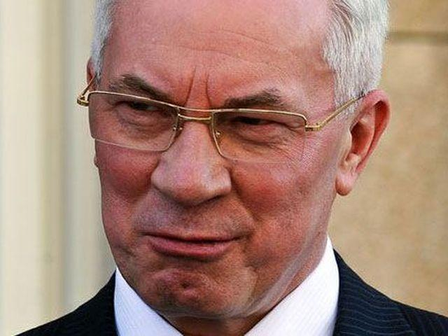 Азаров зізнався, що вживає сумнівні ліки для серця Азаров зізнався, що вживає сумнівні ліки для серця