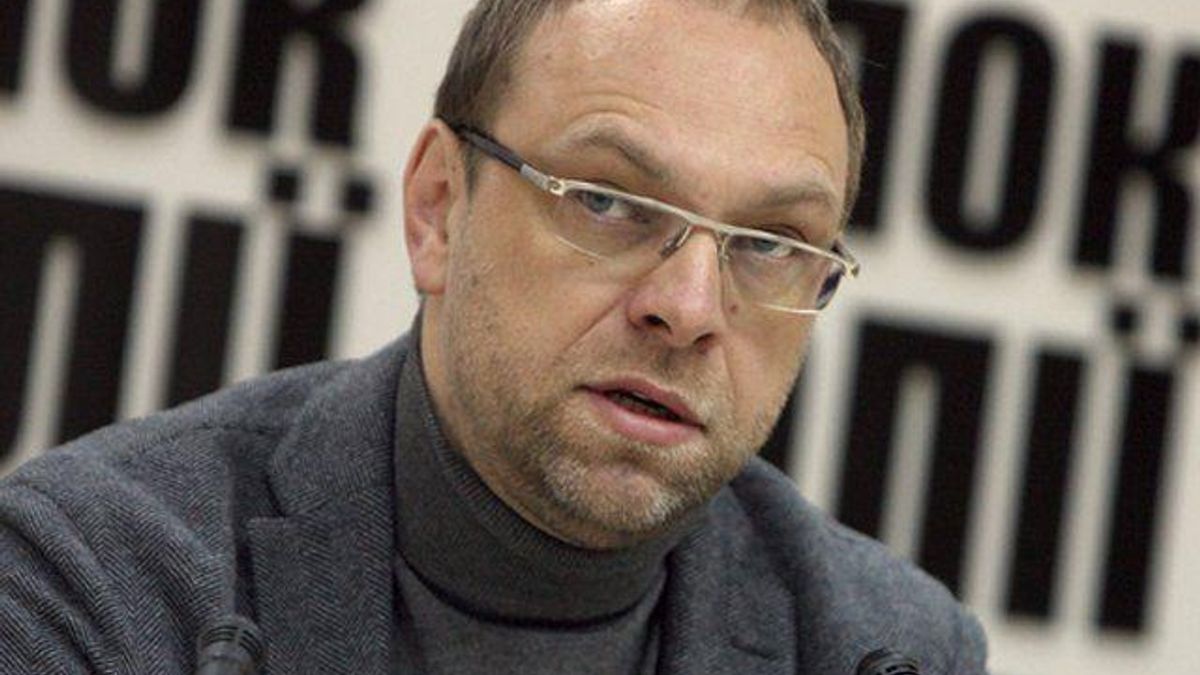 Суд не має документів про професійну діяльність Власенка як адвоката, – захист Суд не має документів про професійну діяльність Власенка як адвоката, – захист