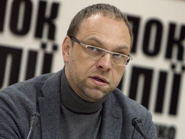 Суд не имеет документов о профессиональной деятельности Власенко как адвоката, - защита
