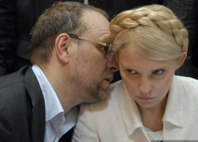 Власенко каже, що і надалі захищатиме Тимошенко 
