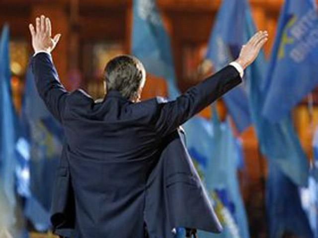 Эксперт: Янукович не может сделать выбор между Европой и Таможенным союзом Эксперт: Янукович не может сделать выбор между Европой и Таможенным союзом