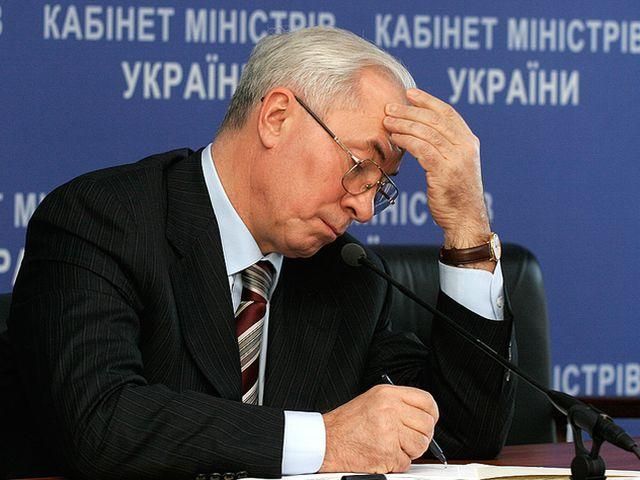 Те, кто блокирует работу парламента, 100% не должны получать зарплату - Азаров Те, кто блокирует работу парламента, 100% не должны получать зарплату - Азаров