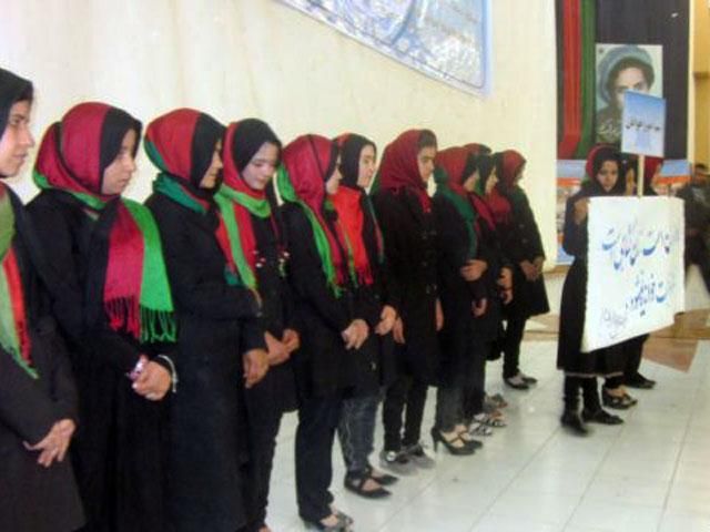 В Афганістані жінки на демонстрації вимагали розширення їхніх прав В Афганістані жінки на демонстрації вимагали розширення їхніх прав