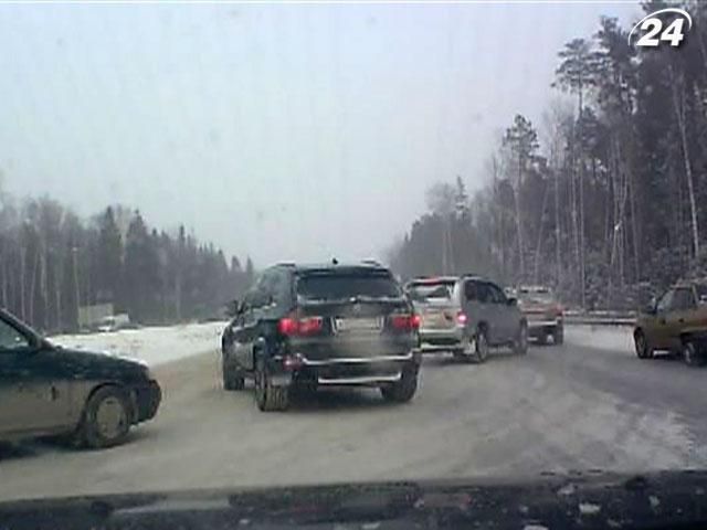 В России более сотни машин столкнулись в ДТП