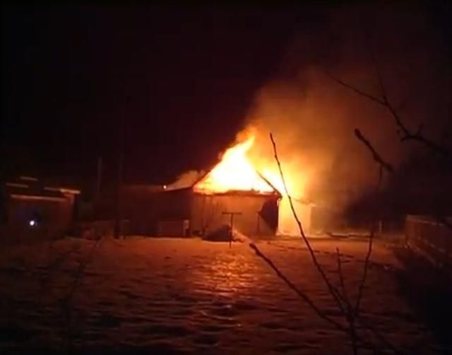 Неподалік від Києва пожежа забрала життя двох людей (Відео)