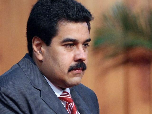 Чавеса тимчасово замінили Чавеса тимчасово замінили