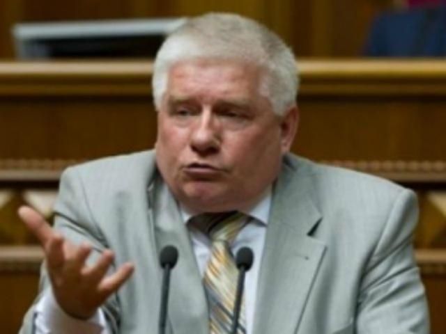 Чечетов підрахував, скільки мільйонів пішло на вітер через блокування Ради Чечетов підрахував, скільки мільйонів пішло на вітер через блокування Ради