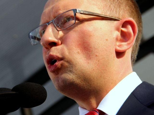 Яценюк объявил о народном восстании Яценюк объявил о народном восстании