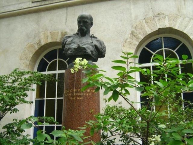 Пам’ять Тараса Шевченка вшанували і у Франції Пам’ять Тараса Шевченка вшанували і у Франції