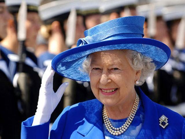 Королева Елизавета II защитит геев Королева Елизавета II защитит геев