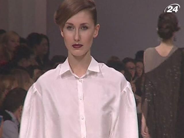 "Английские аристократки" прошлись по подиуму Ukrainian Fashion Week