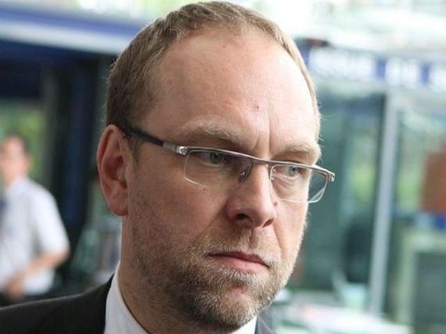 Скоро Власенко виїде за кордон, - експерт Скоро Власенко виїде за кордон, - експерт