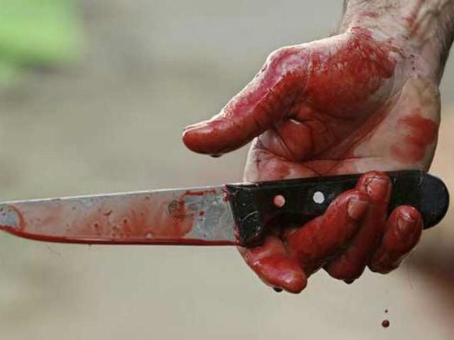 Ровенщина: Мужчина зарезал свою жену и ее родителей Ровенщина: Мужчина зарезал свою жену и ее родителей