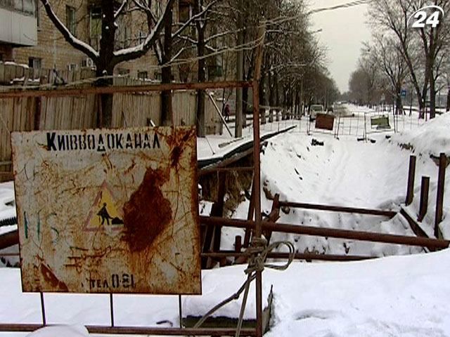 У Києві затягують з ремонтом каналізацій У Києві затягують з ремонтом каналізацій