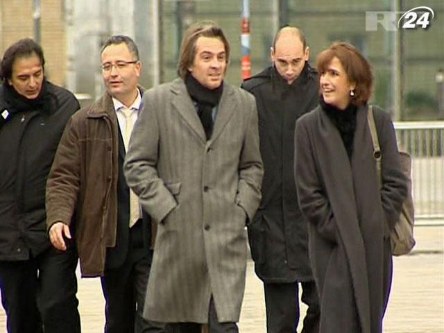 Топ-менеджери покидають Францію через високі податки Топ-менеджери покидають Францію через високі податки