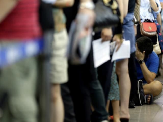 В Южной Корее массово скупают консервы и лапшу после угроз КНДР В Южной Корее массово скупают консервы и лапшу после угроз КНДР