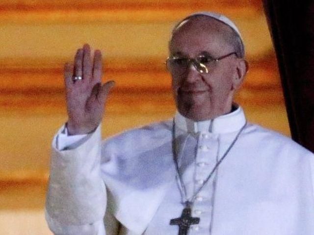 Новообраний Папа попросив молитися за нього