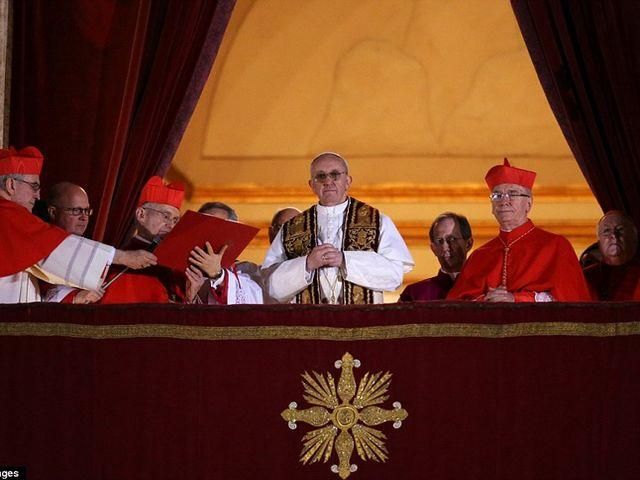 Персона дня: Новым папой Римским стал аргентинец Хорхе Марио Бергольо